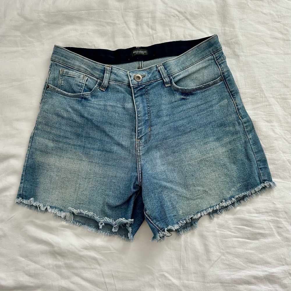 Women’s Jean Shorts Bold Elemnts Cut to Curve Size 12